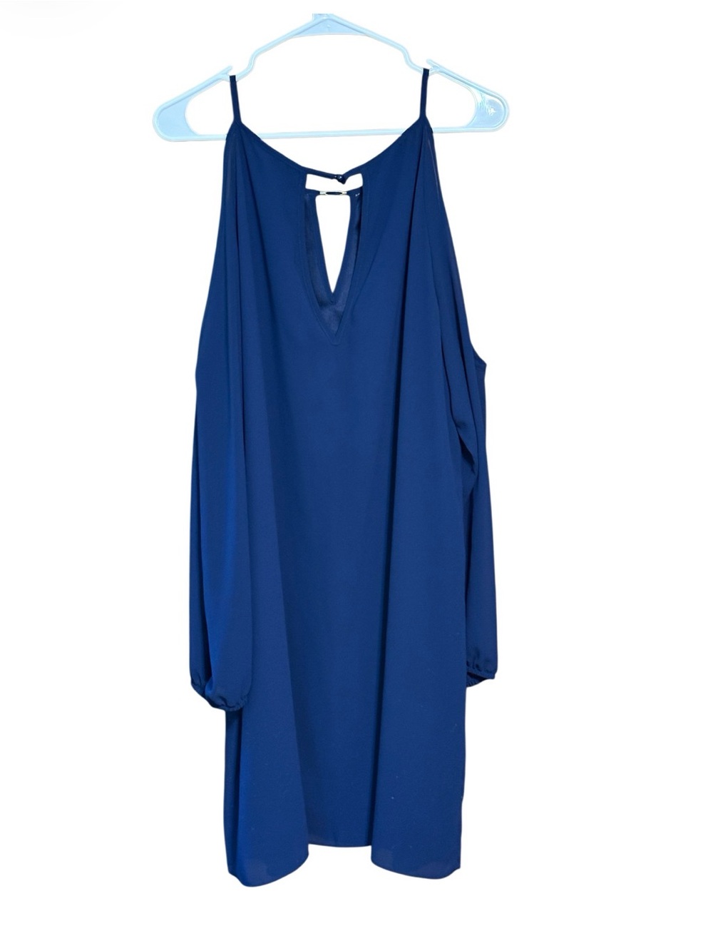 A. Byer Plus Size Cold Shoulder Dress Blue Keyhole Shift Dress 2X - Picture 3 of 3